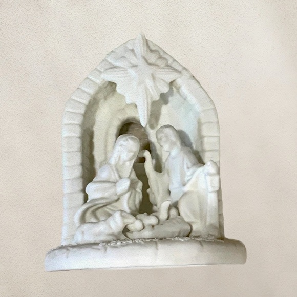 Ivory Porcelain Bisque Christmas Nativity Scene Holiday Decor - 5” Tall - Picture 5 of 11